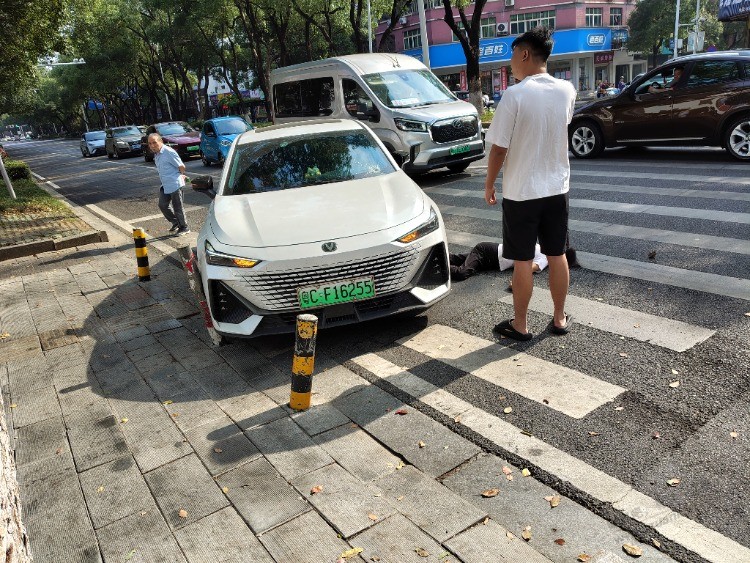 线报配图